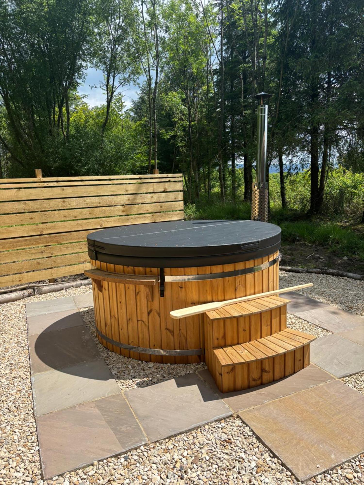 Celtic Minor Pods Villa Ystalyfera Eksteriør billede
