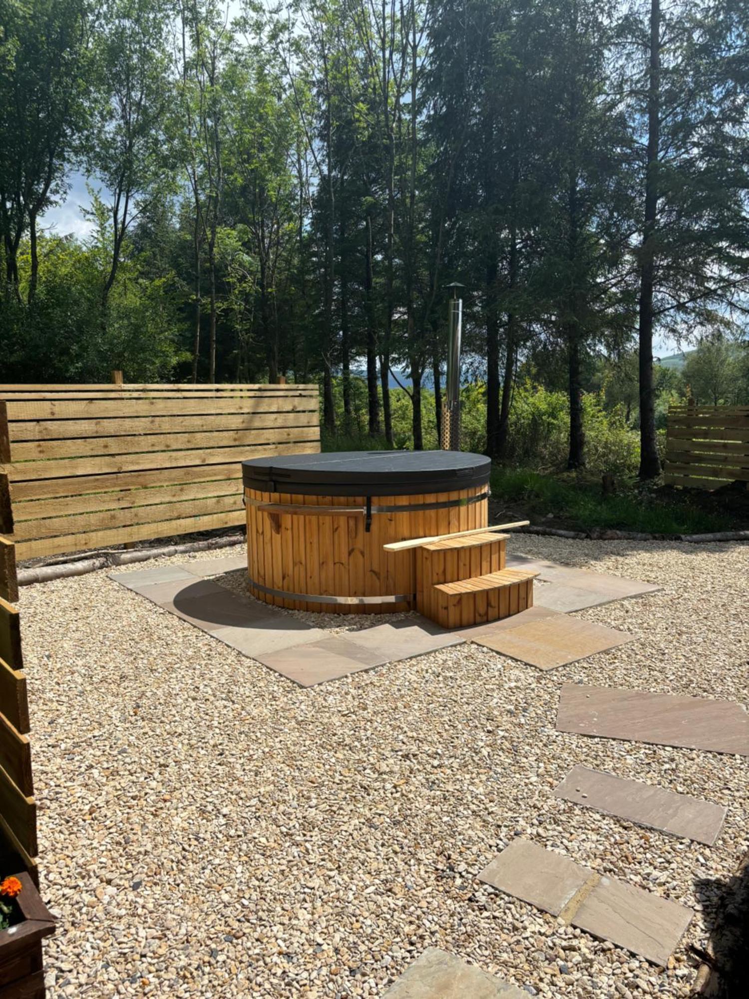 Celtic Minor Pods Villa Ystalyfera Eksteriør billede