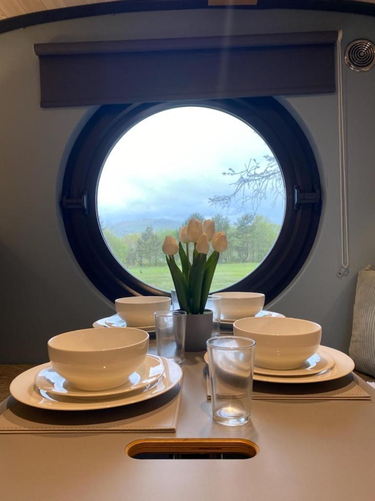 Celtic Minor Pods Villa Ystalyfera Eksteriør billede